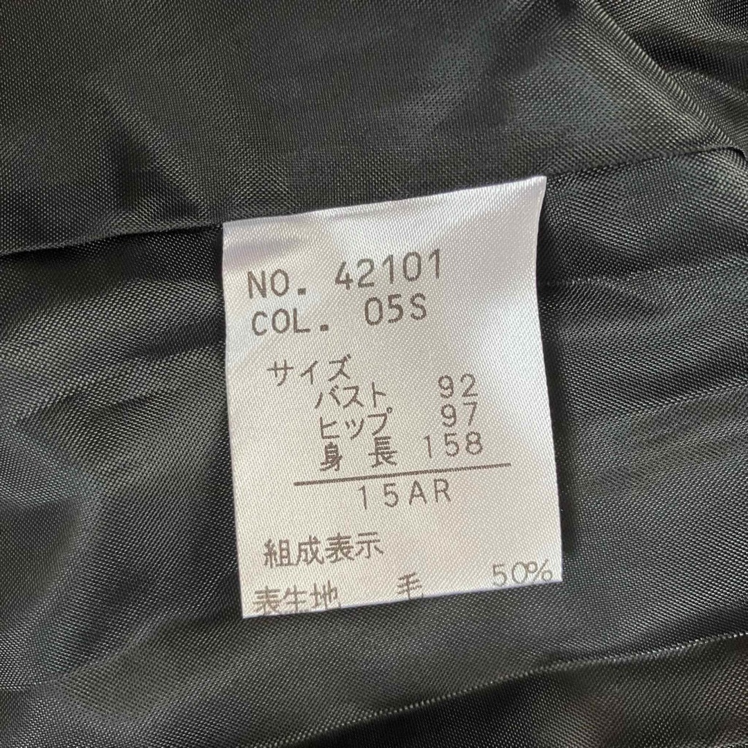 PASHLEYタキヒヨー レディーススーツ ジャケット 黒 ストライプ白 15号 レディースのフォーマル/ドレス(スーツ)の商品写真