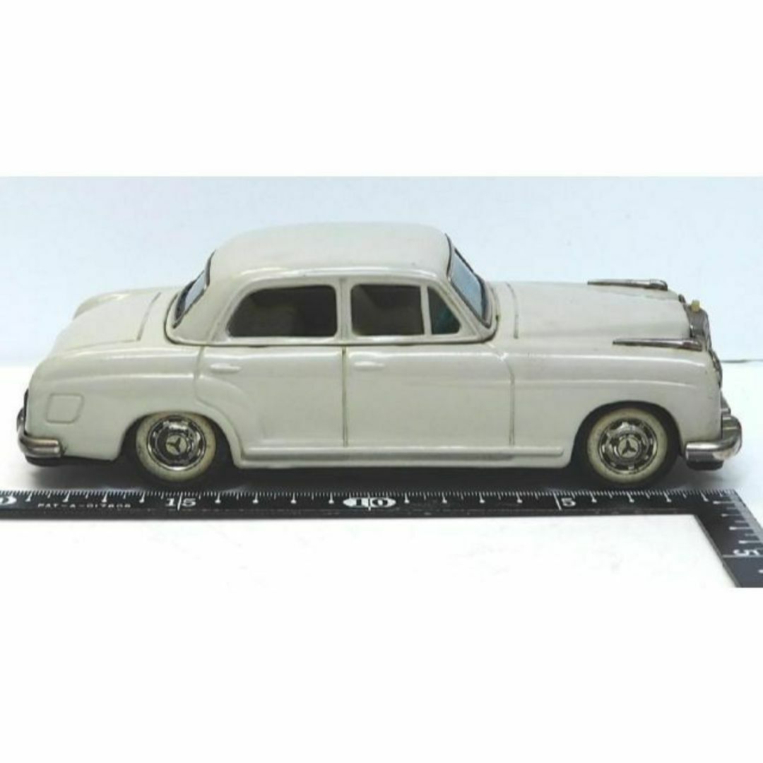 BANDAI - 萬代屋【メルセデス ベンツ219白エンブレム欠】ブリキ ミニチュア自動車 箱無の通販 by merci's shop|バンダイ ならラクマ BANDAI - 萬代屋【メルセデス ベンツ219白エンブレム欠】ブリキ ミニチュア自動車 箱無の通販 by merci's shop|バンダイ ならラクマ