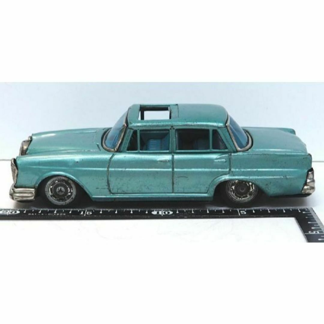 萬代屋【サンルーフ付メルセデス ベンツ220緑エンブレム欠 萬代屋【サンルーフ付メルセデス ベンツ220緑エンブレム欠