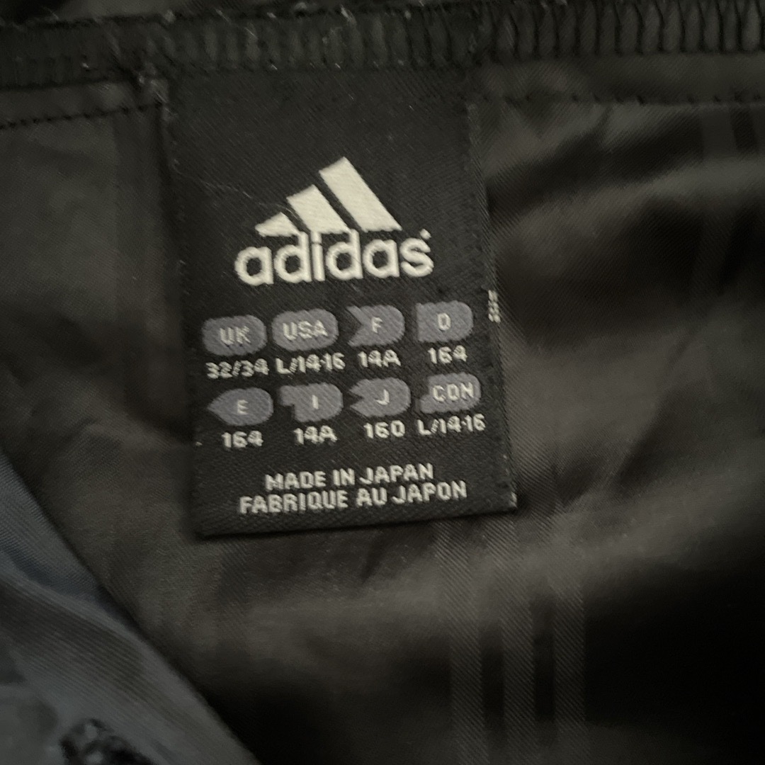 adidas(アディダス)のadidas パーカー160 黒 キッズ/ベビー/マタニティのキッズ服男の子用(90cm~)(ジャケット/上着)の商品写真