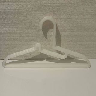 ムジルシリョウヒン(MUJI (無印良品))のポリプロピレン　洗濯用ハンガー・シャツ用　３本組約幅３３ｃｍ(押し入れ収納/ハンガー)