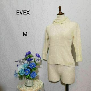 エヴェックスバイクリツィア(EVEX by KRIZIA)のEVEX by KRIZIA 極上美品　ニット　ウール70%　ベージュ色系(ニット/セーター)