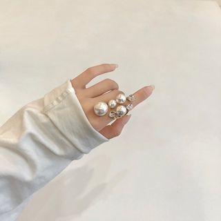 【可愛い】オシャレ　パール　リング　指輪　アクセサリー　レディース　ゴールド(リング(指輪))