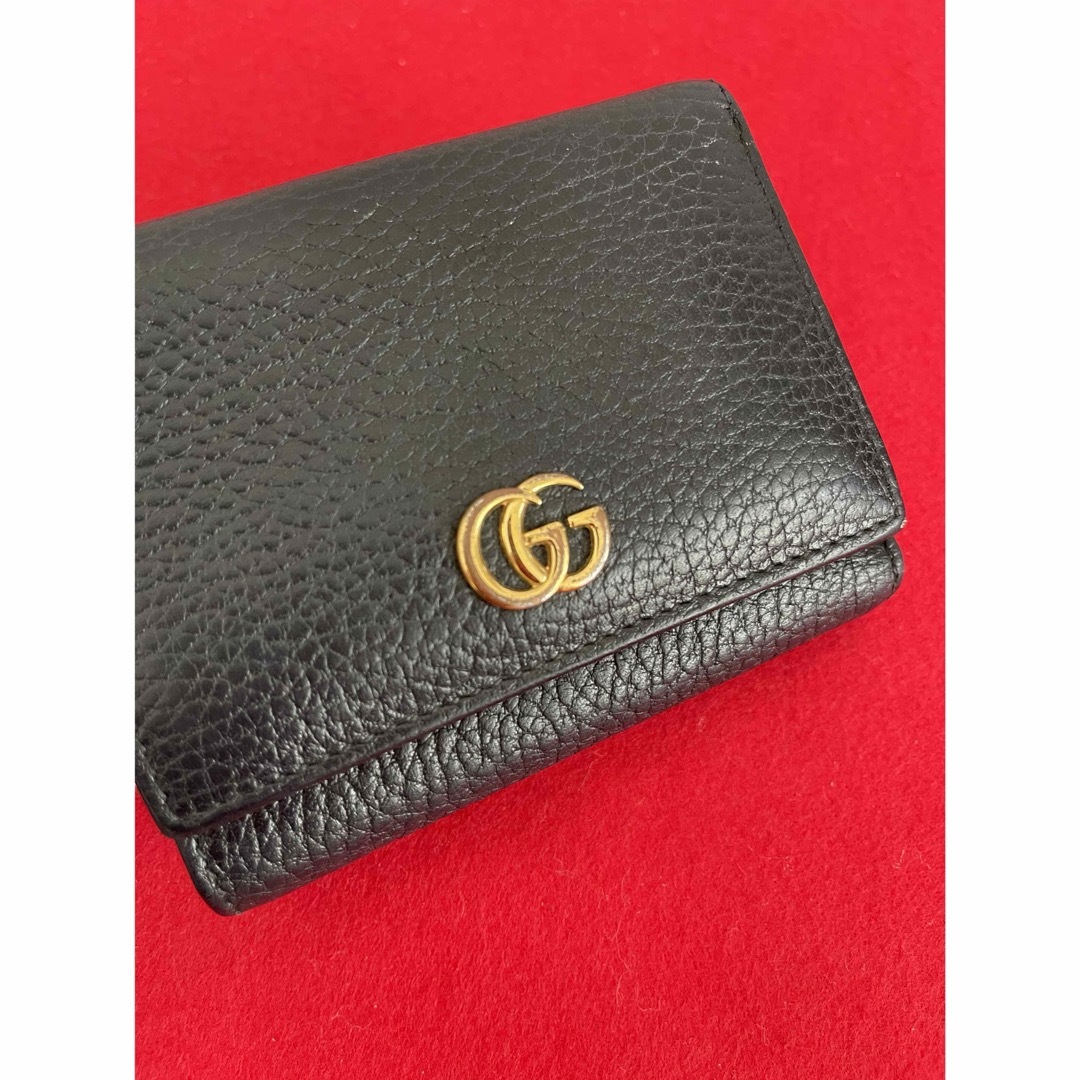 Gucci(グッチ)のGUCCI グッチ　GGマーモント　折財布　レザー　黒 レディースのファッション小物(財布)の商品写真