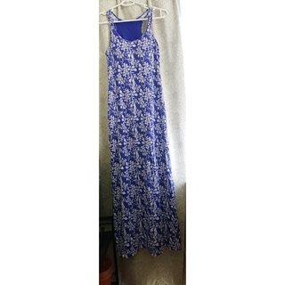 UNIQLO - 【着用1回】ユニクロ カップ付きワンピース ブルーに白の花柄