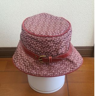 コーチ(COACH)のコーチ COACH 帽子 バケットハット ミニシグニチャー レッド 本革ベルト(ハット)