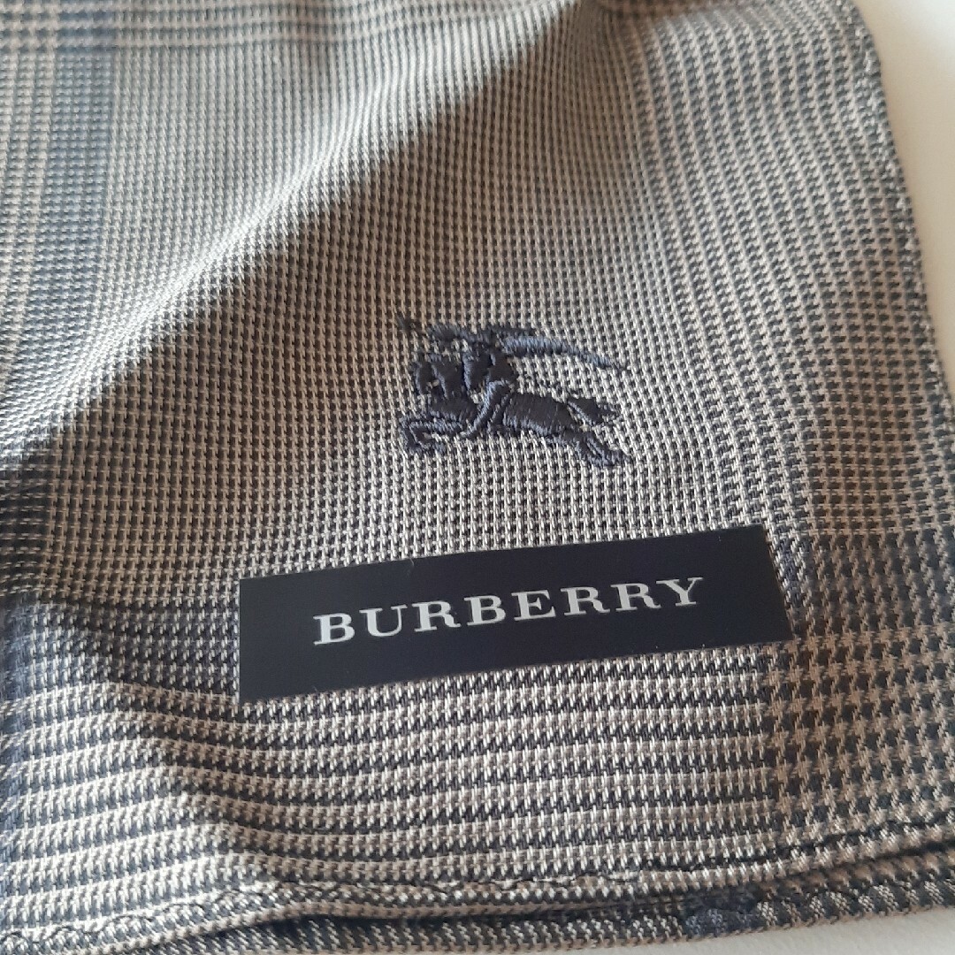 BURBERRY(バーバリー)の確認用　　BURBERRY　ハンカチ　メンズ メンズのファッション小物(ハンカチ/ポケットチーフ)の商品写真