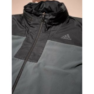 アディダス(adidas)の☆AZB-022 アディダス フード付き ジップアップブルゾン 灰・黒 サイズL(ブルゾン)