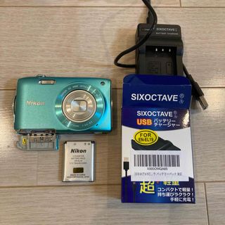 ニコン(Nikon)のNicon COOLPIX S3300 ＆USBバッテリーチャージャー(コンパクトデジタルカメラ)