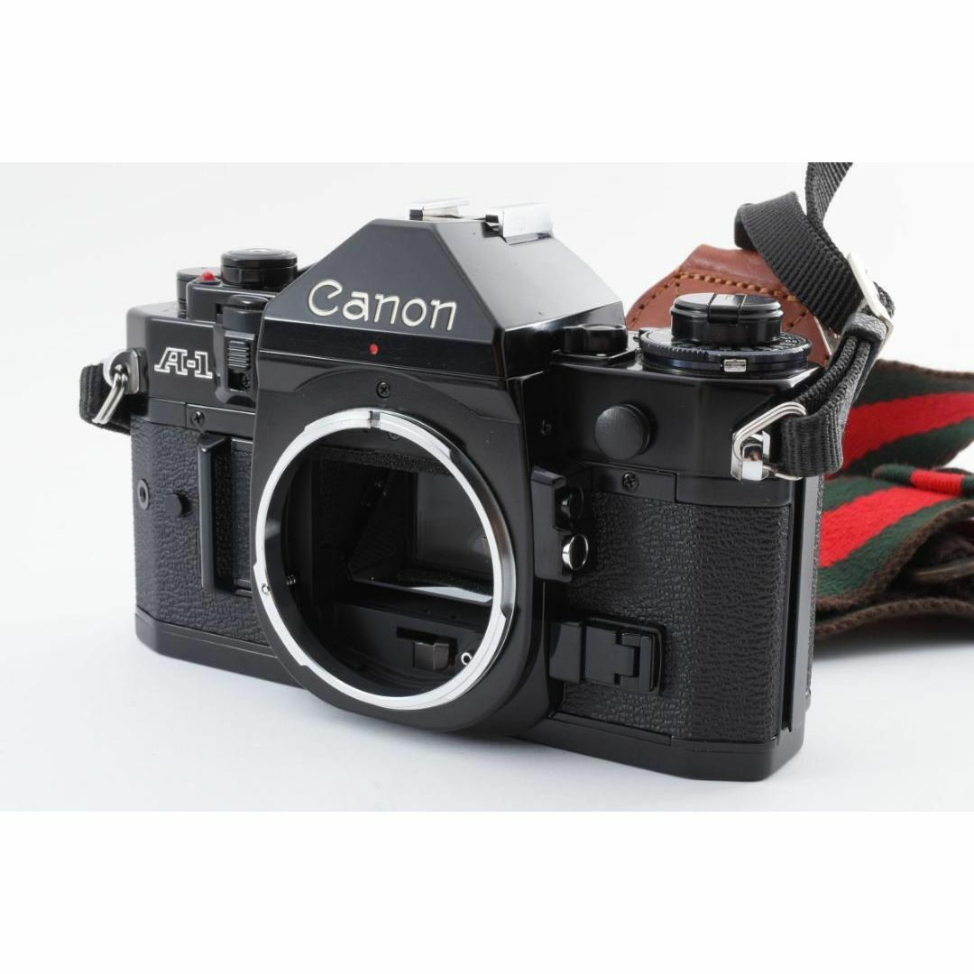 Canon(キヤノン)の超美品 CANON A-1 ブラック 説明書付 モルト新品交換済 C623 スマホ/家電/カメラのスマホ/家電/カメラ その他(その他)の商品写真