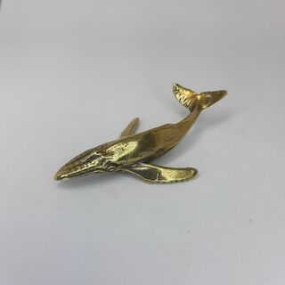 クジラ ①　置物　真鍮製　鯨(金属工芸)