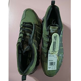 リーボック(Reebok)のZIGWILD TR6(スニーカー)