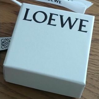 LOEWE - LOEWE　空箱　リボン付き　ロエベ