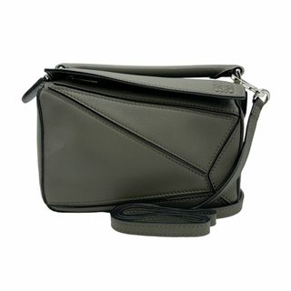 ロエベ(LOEWE)のロエベ LOEWE 斜め掛けショルダーバッグ ハンドバッグ パズル ミニ レザー カーキ シルバー レディース 送料無料【中古】 z0817(ショルダーバッグ)