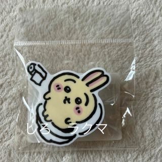 チイカワ(ちいかわ)のちいかわ トイレットなアクリルバッジ（うさぎ）(バッジ/ピンバッジ)