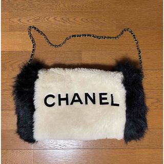 CHANEL - CHANEL シャネル ハンドウォーマー チェーンショルダーバッグ アイボリー