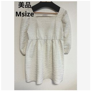 【翌日発送】美品☆ジャガードチュニック丈トップス 体型カバー アイボリー M(シャツ/ブラウス(長袖/七分))