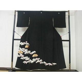 平和屋着物■豪華黒留袖　駒刺繍　松文　金彩　逸品　DAAA1646du(着物)