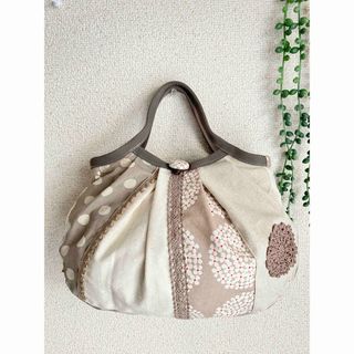 グレージュ系パッチワーク風&ドイリー＊ミニグラニーバッグDカン付＊ハンドメイド＊(バッグ)