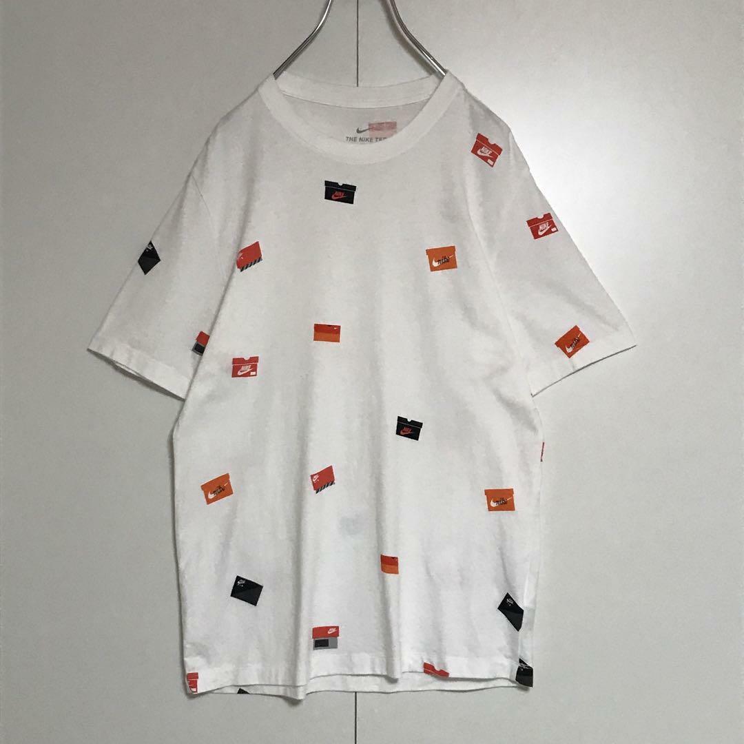 NIKE(ナイキ)の【美品】ナイキ　総柄ロゴ入りTシャツ 希少デザイン　ホワイト　H743 メンズのトップス(Tシャツ/カットソー(半袖/袖なし))の商品写真