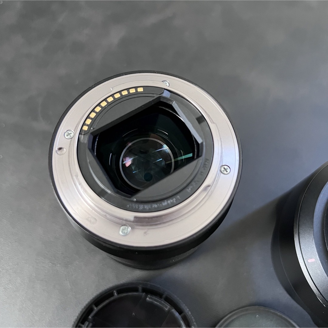 SONY(ソニー)の【中古良品】SONY Sonnar T* FE 55mm F1.8 Z スマホ/家電/カメラのカメラ(その他)の商品写真