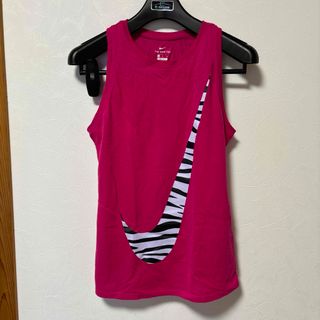 ナイキ(NIKE)のナイキ　タンクトップ　レディース(Tシャツ(半袖/袖なし))