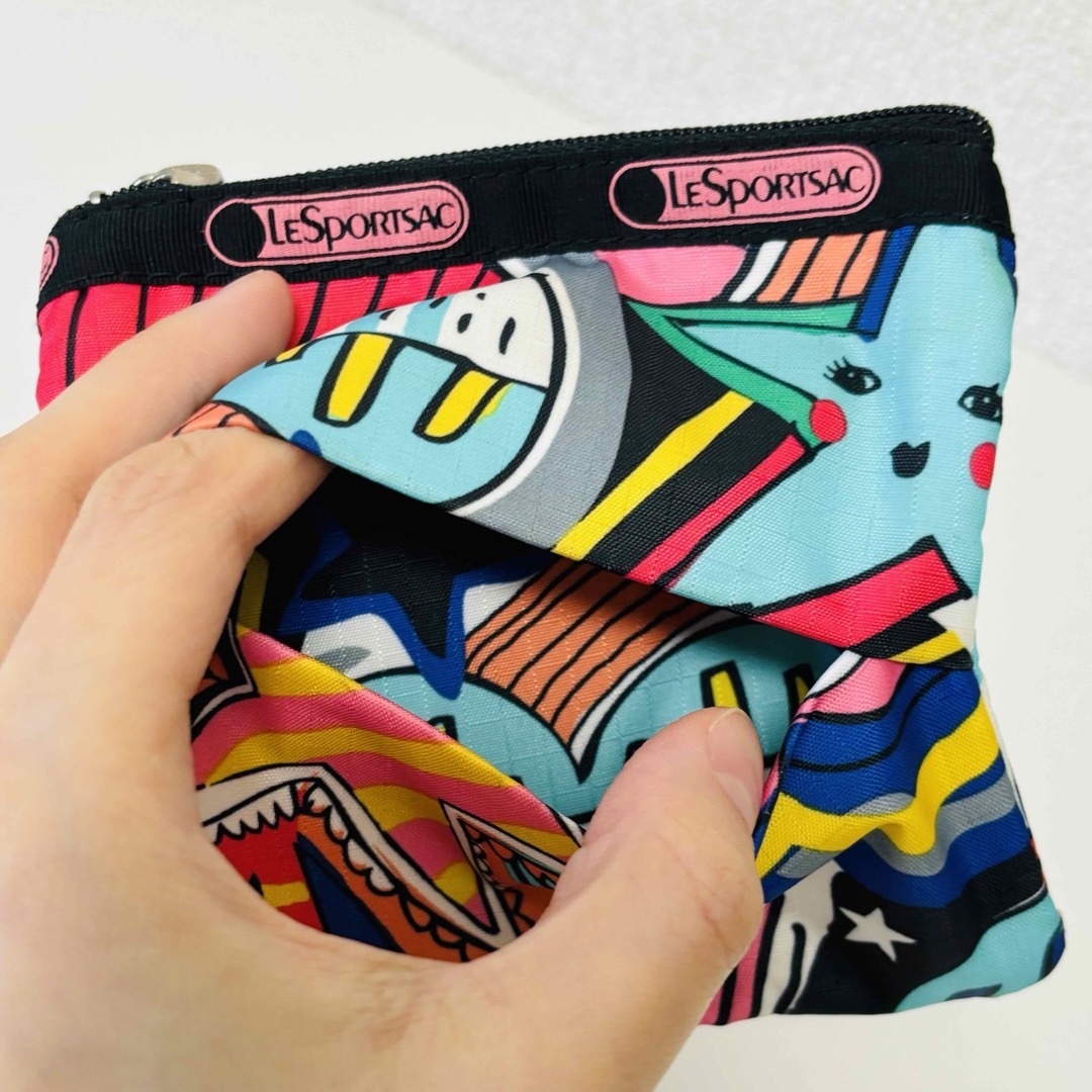 LeSportsac(レスポートサック)の美品　状態考慮　レスポートサック　レスポ　ポーチ　ティッシュケース　ミニポーチ レディースのファッション小物(ポーチ)の商品写真