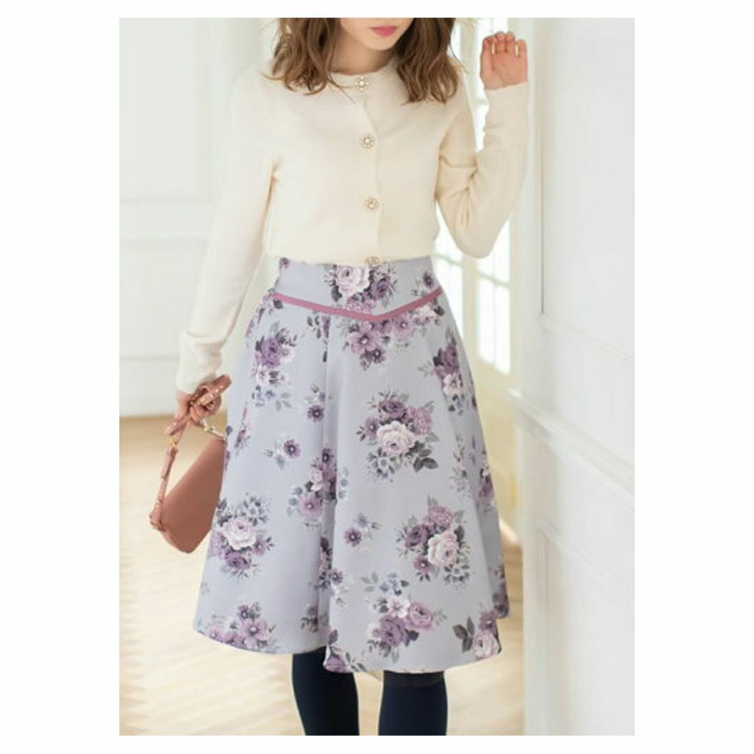 TOCCO closet(トッコクローゼット)のトッコクローゼット 花柄フラワープリントスカート Mサイズ レディースのスカート(ひざ丈スカート)の商品写真
