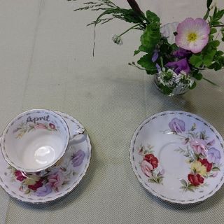 ロイヤルアルバート(ROYAL ALBERT)のロイヤルアルバート  ティーカップ(グラス/カップ)