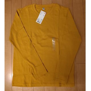 ユニクロ(UNIQLO)の未使用 ユニクロ ソフトタッチ クルーネック T 長袖 150cm イエロー(Tシャツ/カットソー)