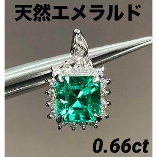 JD226★高級 エメラルド0.66ct ダイヤ プラチナ ヘッド ソ付(ネックレス)