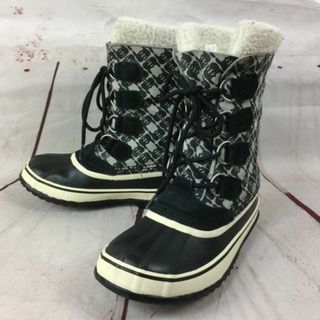 ソレル(SOREL)のカナダ名門★SOREL/ソレル★完全防水/スノーブーツ【22.5/黒×グレー】総柄/インナー付◆KM23 #BUZZBERG(ブーツ)