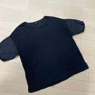 ユニクロ(UNIQLO)の★UNIQLO★ユニクロ トップス　コットンTシャツ ブラック(Tシャツ(半袖/袖なし))