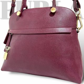 フルラ(Furla)の美品　フルラ　パイパー　ショルダーバッグ　トートバッグ　赤紫　ボルドー　斜め掛け(ショルダーバッグ)