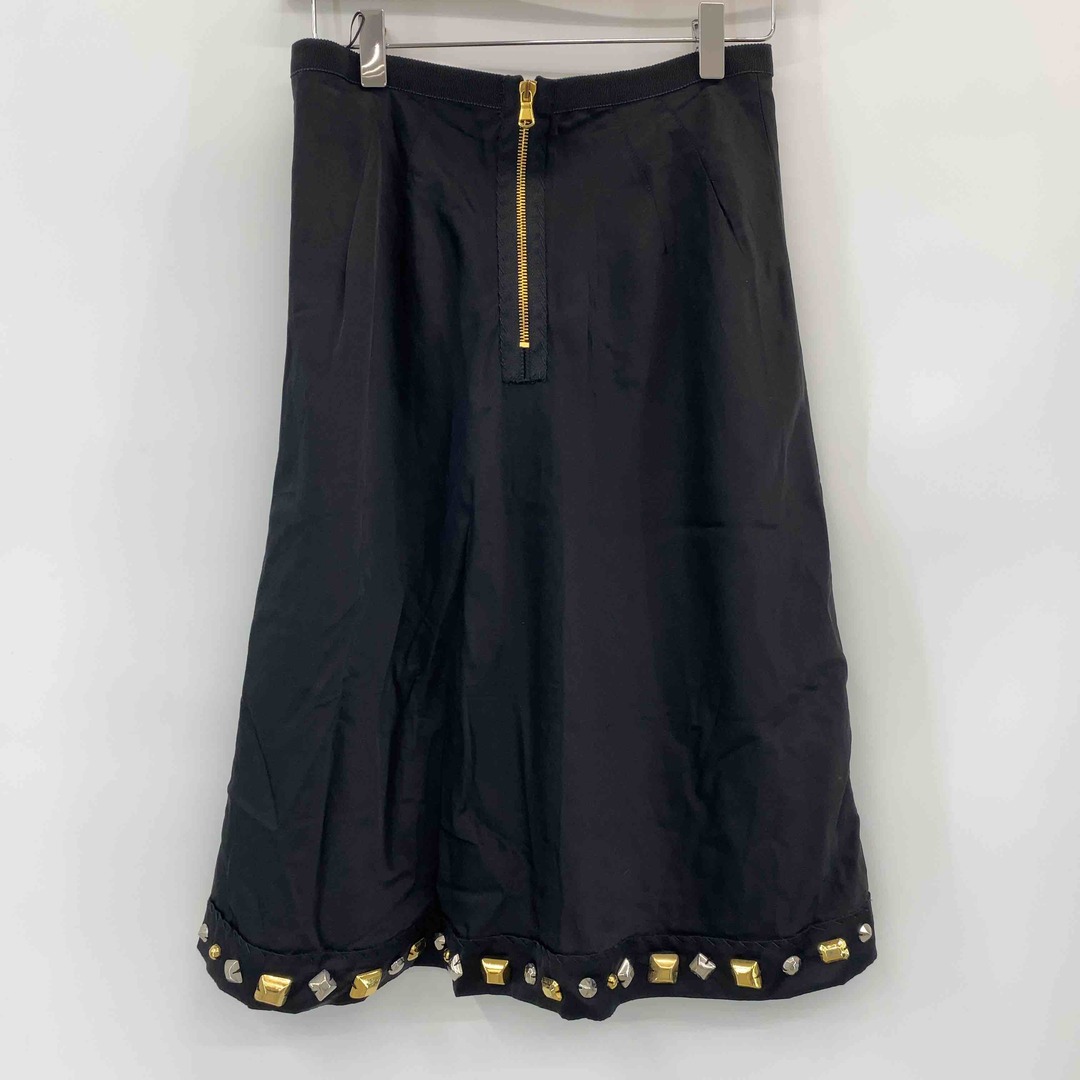 MOSCHINO(モスキーノ)のMOSCHINO モスキーノ レディース ひざ丈スカート 安全ピン スタッズ ブラック レディースのスカート(ひざ丈スカート)の商品写真