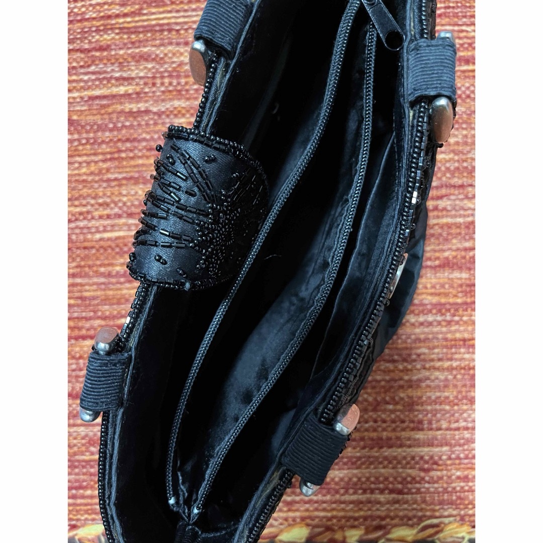 ビーズバック黒 レディースのバッグ(ハンドバッグ)の商品写真