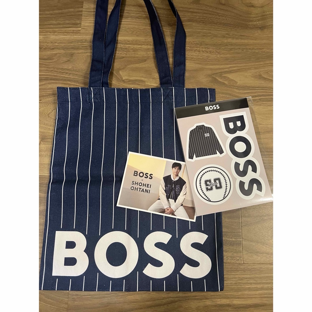 BOSS(ボス)の非売品3点セット　BOSS×大谷翔平 トートバッグ&ステッカー レディースのバッグ(トートバッグ)の商品写真