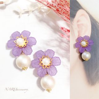 【172】パープルすりガラスフラワー　パール　ハンドメイド　ピアス  イヤリング(ピアス)