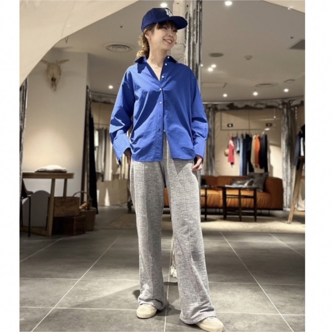 L'Appartement DEUXIEME CLASSE(アパルトモンドゥーズィエムクラス)のアパルトモン FAbRICA TESSUTI Standard Shirt レディースのトップス(シャツ/ブラウス(長袖/七分))の商品写真