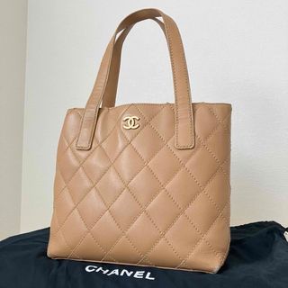 シャネル(CHANEL)のCHANEL✨トートバッグ　 ハンドバッグ　バッグ　キルティング 濃いめベージュ(トートバッグ)