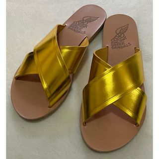 エンシェントグリークサンダルズ(ANCIENT GREEK SANDALS)の【新品】ANCIENT GREEK SANDALS ゴールド サンダル　37(サンダル)