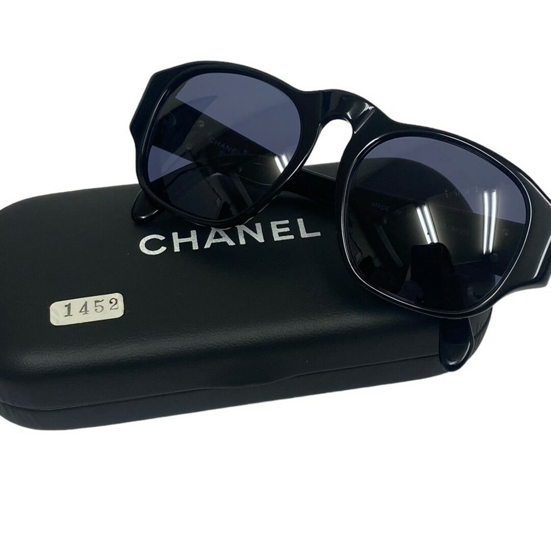 CHANEL(シャネル)の美品！CHANEL シャネル ココマーク サングラス 01452 ケース付 レディースのファッション小物(サングラス/メガネ)の商品写真