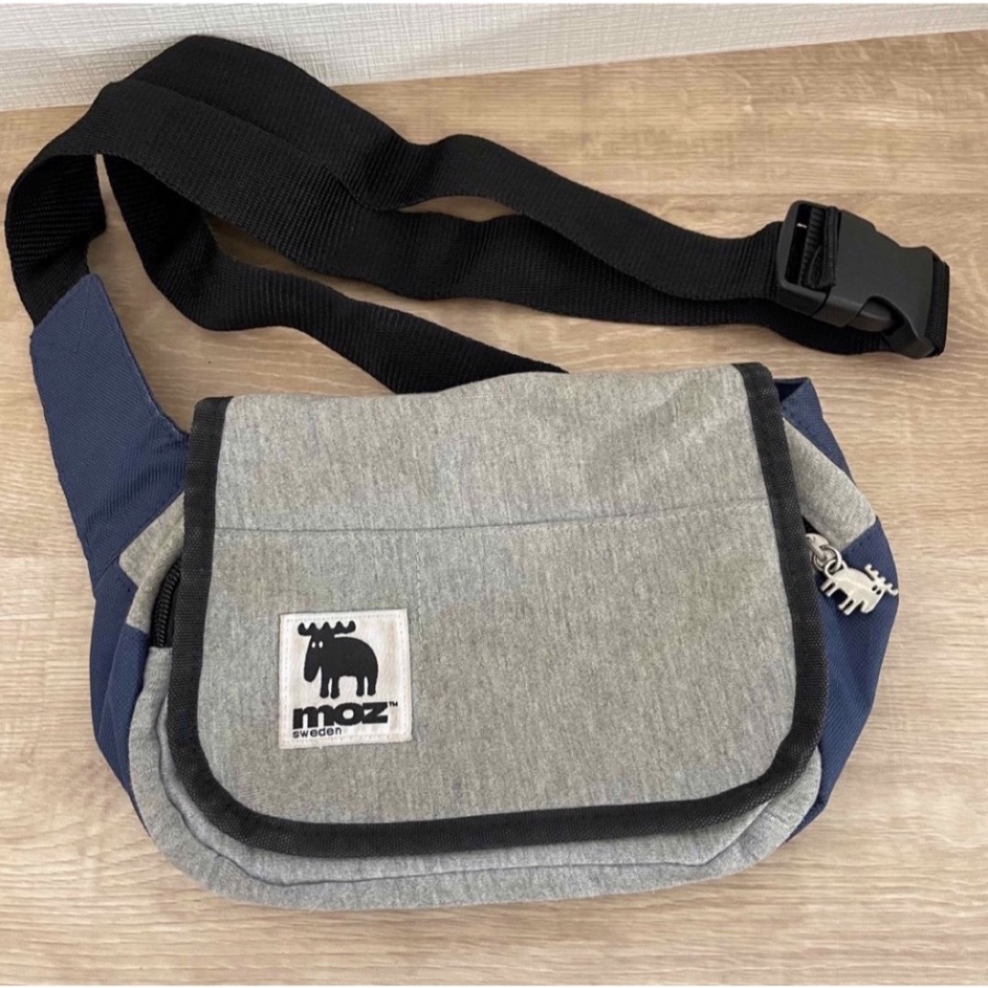 moz(モズ)の63039 moz ショルダーバッグ メンズのバッグ(ショルダーバッグ)の商品写真