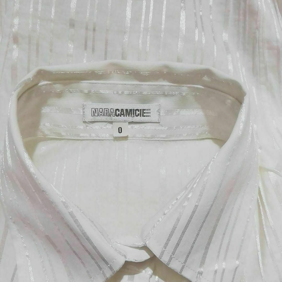 NARACAMICIE(ナラカミーチェ)のナラカミーチェ　極上美品　半袖ブラウス　ストライプ　Ｓサイズ　ホワイト色系 レディースのトップス(シャツ/ブラウス(半袖/袖なし))の商品写真