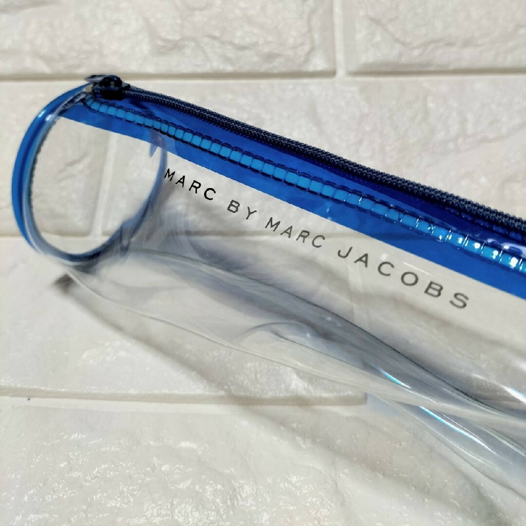 MARC BY MARC JACOBS(マークバイマークジェイコブス)の新品 Marc by Marc Jacobs クリア ポーチ マークジェイコブス レディースのファッション小物(ポーチ)の商品写真