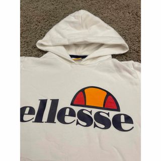 ellesse - 130 エレッセ 白パーカー