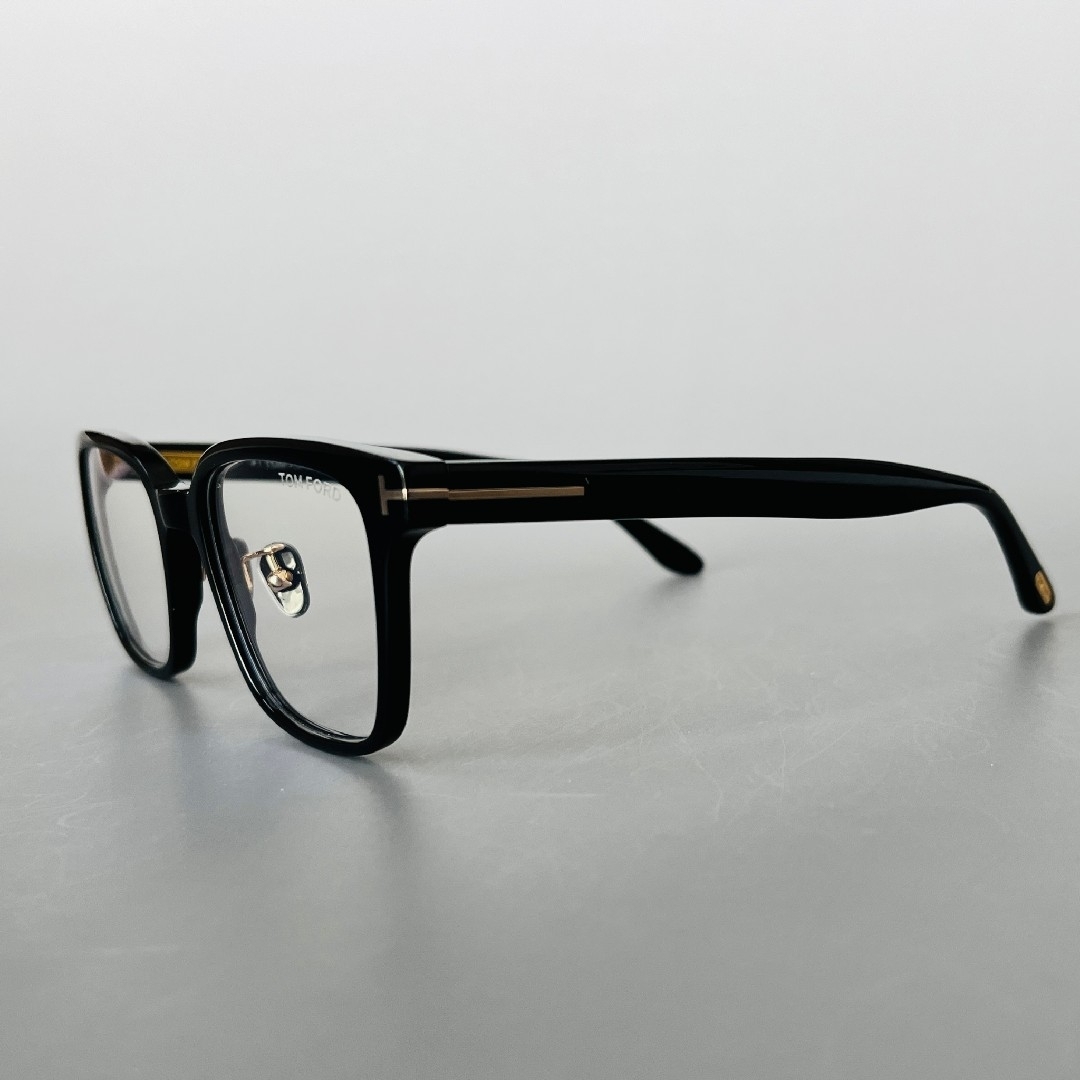 TOM FORD EYEWEAR(トムフォードアイウェア)のメガネ トムフォード ウェリントン ブラック ゴールド アジアンフィット 黒 メンズのファッション小物(サングラス/メガネ)の商品写真