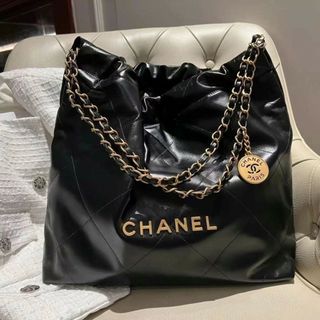 シャネル(CHANEL)の♪可愛い♡シャネルCHANEL ♡チェーンショルダーバッグ ♡(ロングワンピース/マキシワンピース)