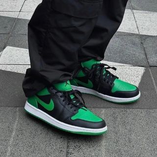 ナイキ(NIKE)のナイキ　AIR JORDAN 1 LOW　553558-065　２９．５センチ(スニーカー)