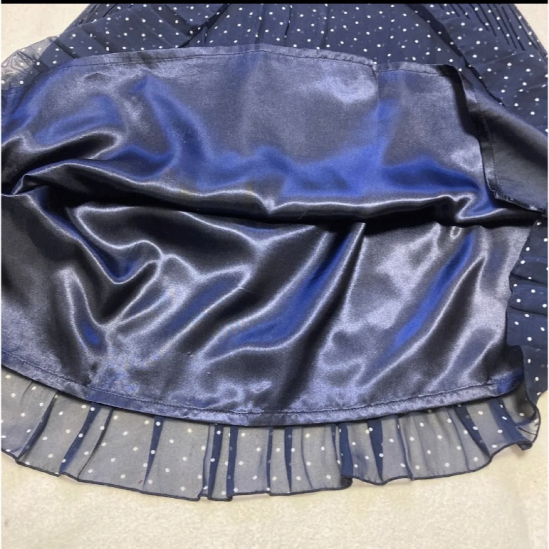 ELLE(エル)のELLE  スカート　プリーツ　ウエストゴム　イトキン　紺　ドット　水玉 レディースのスカート(ひざ丈スカート)の商品写真